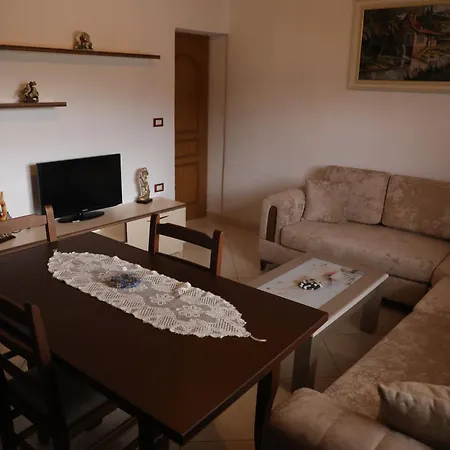 Ferienhaus Selenica Zhitom *