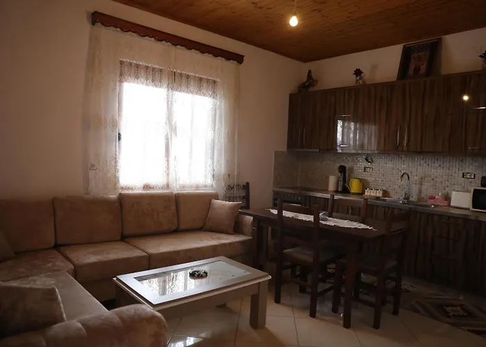 Selenica Zhitom Hébergement de vacances Polican (Berat)